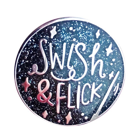 Harry Potter Swish and Flick Enamel Pin - Picture 1 of 2